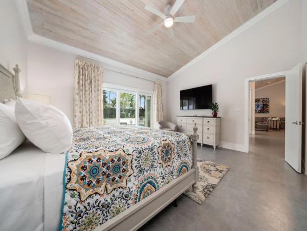 Nassau Luxurious Vacation Rental - Four Bedroom in Paradise